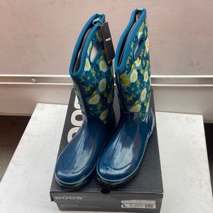 BOGS Women's Classic Watercolor Tall Legion Blue Multi Boot 12 B (M)